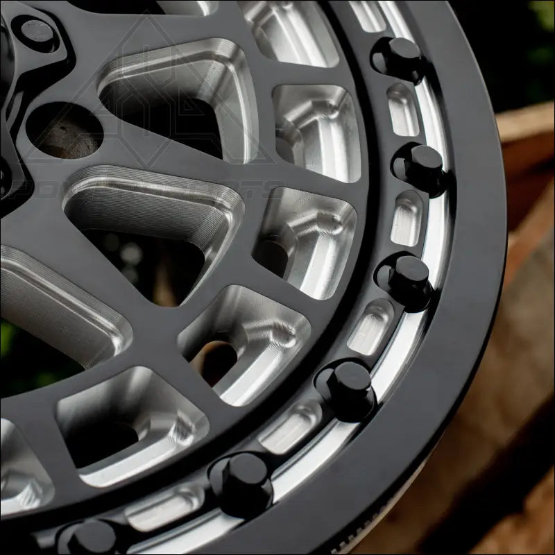 Outlaw 6R Beadlock | Satin Black Contrast Cut - 15x7 | +61mm/6 + 1 | 6x5.5 | 78550 (Maverick R)
